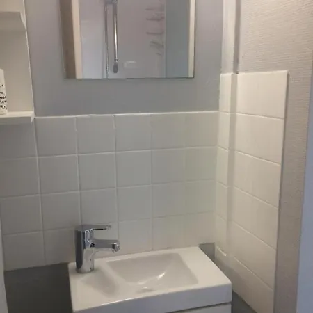 Appartement Accès Direct à La Gare, Quartier Très Calme.