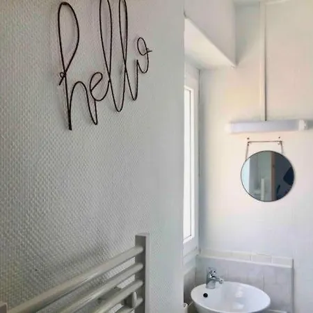 Appartement Accès Direct à La Gare, Quartier Très Calme.